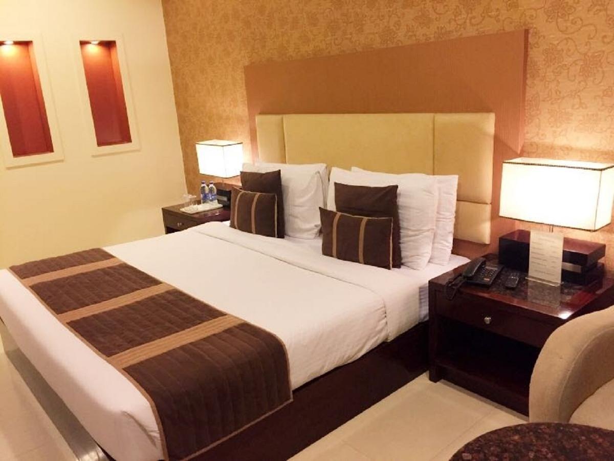 Hotel Vista New Delhi Luaran gambar