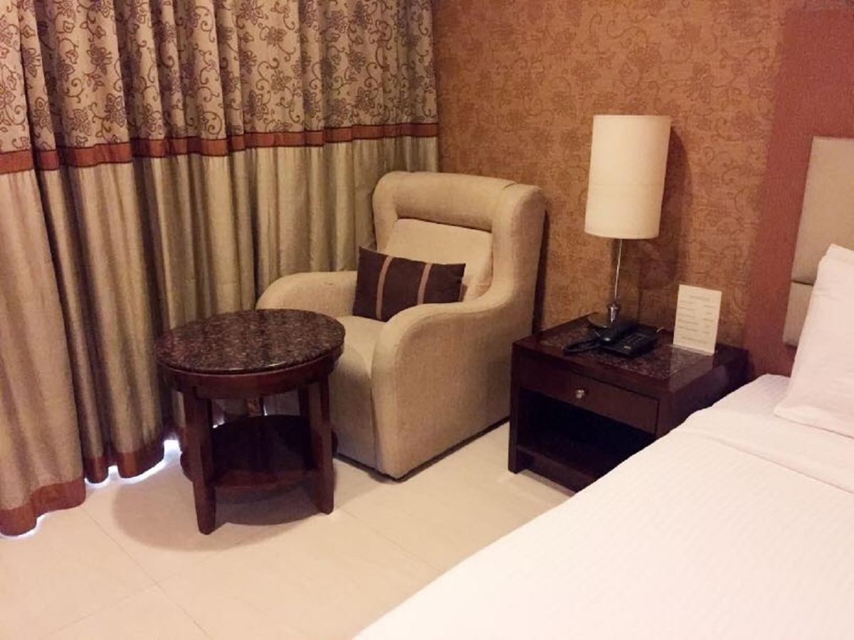 Hotel Vista New Delhi Luaran gambar